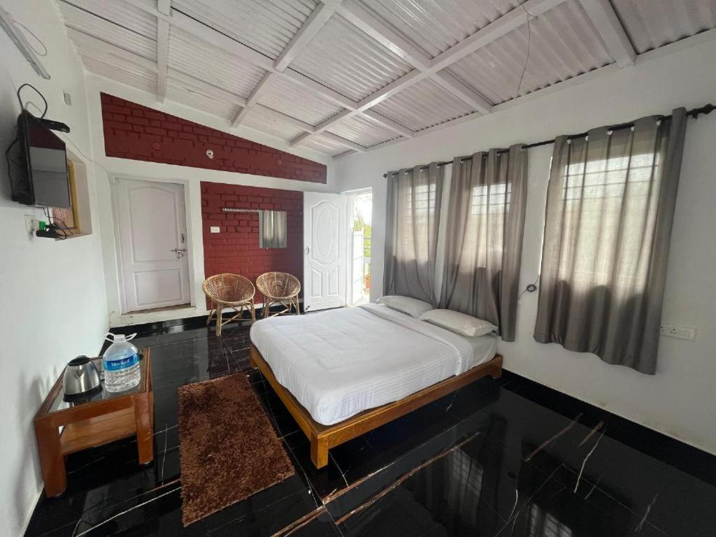 Hill Park Hotel Ooty Exterior photo